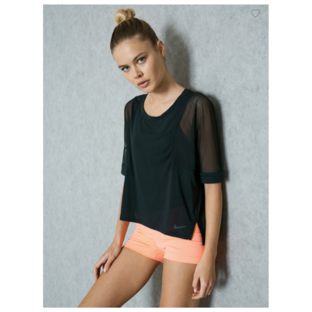 Women's Nike Breathable Top